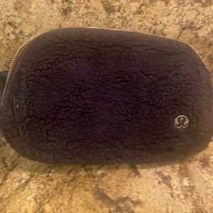 Brand new Lululemon black Fleece Sherpa Fanny Pack for the girl on the go!!